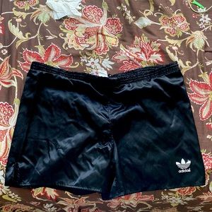 Vintage Adidas shorts with strings in great condition